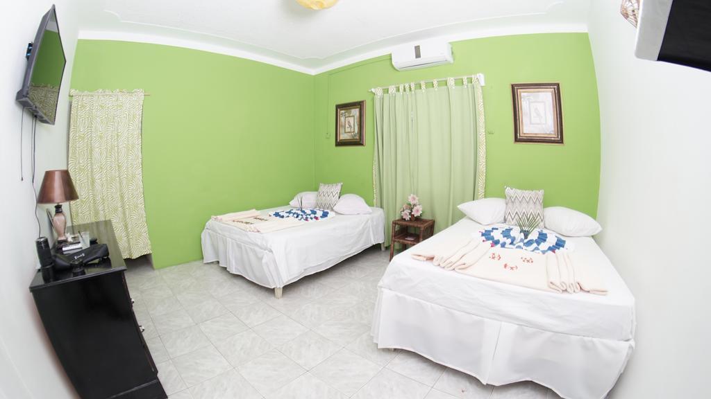 Bourbon Beach Jamaica Hotel *