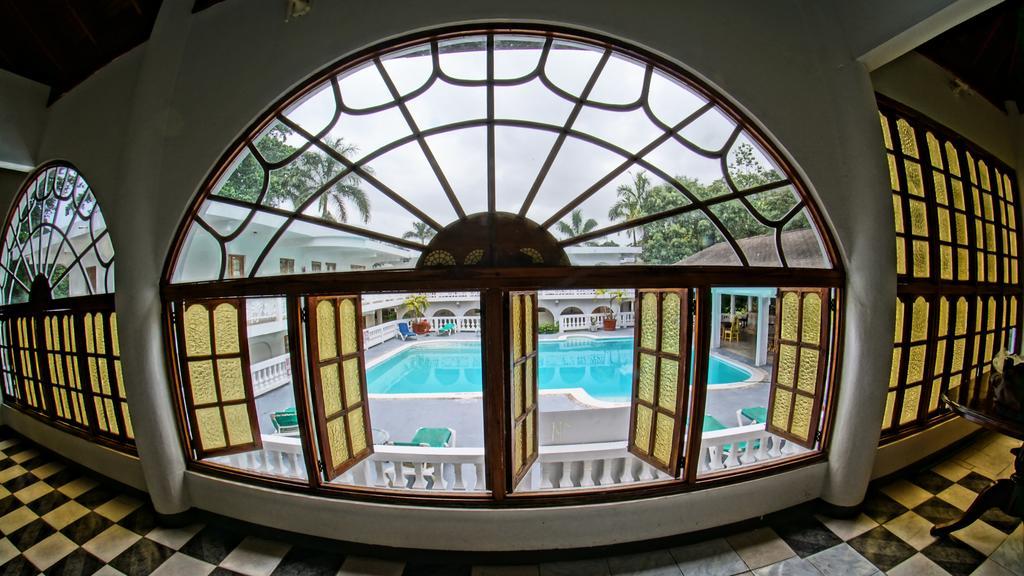 Pure Oasis 3* Negril