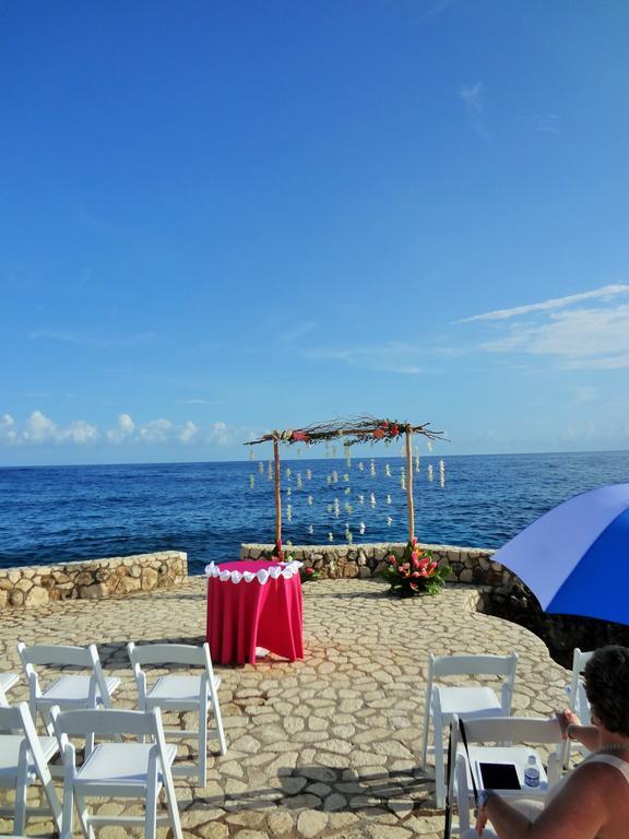Idle Awhile Cliffs Hotel Negril