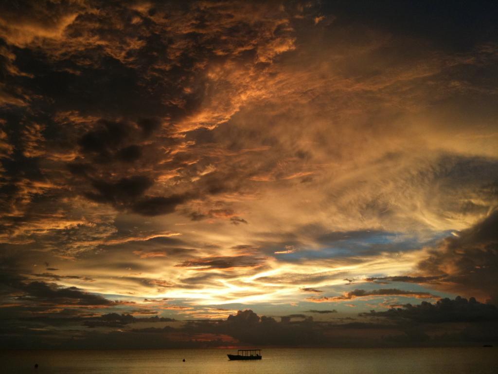 Whistling Bird 3* Negril