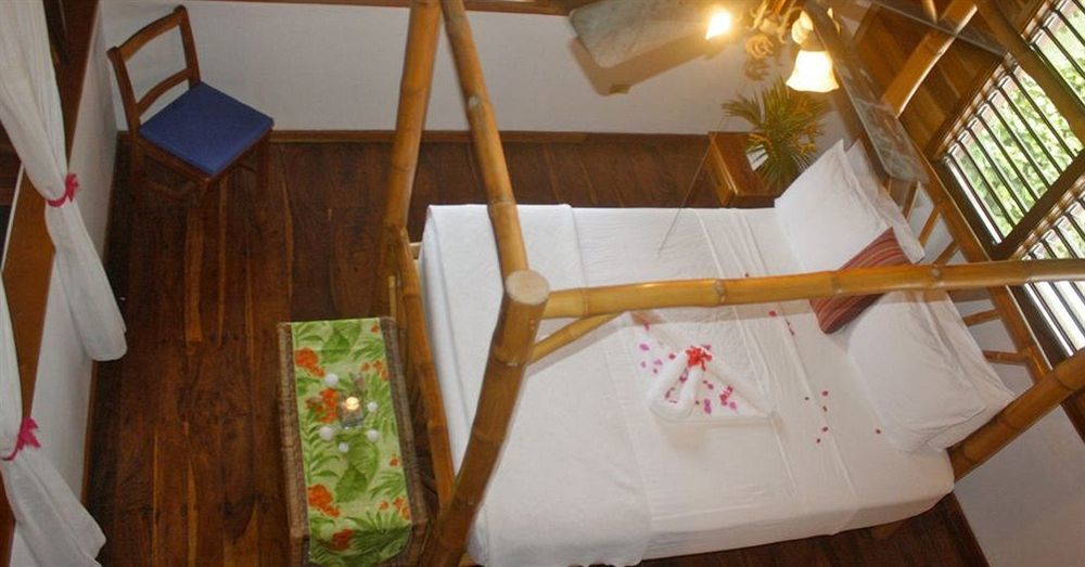 Hotel Coral Cove & Negril