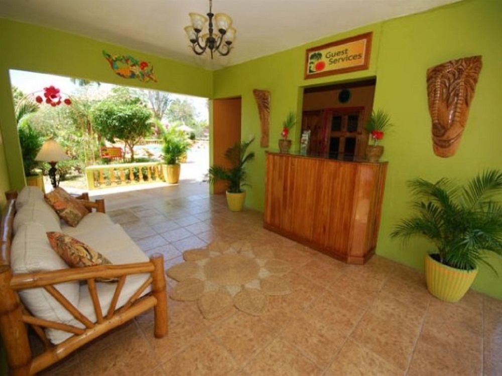 Oasis Hotel