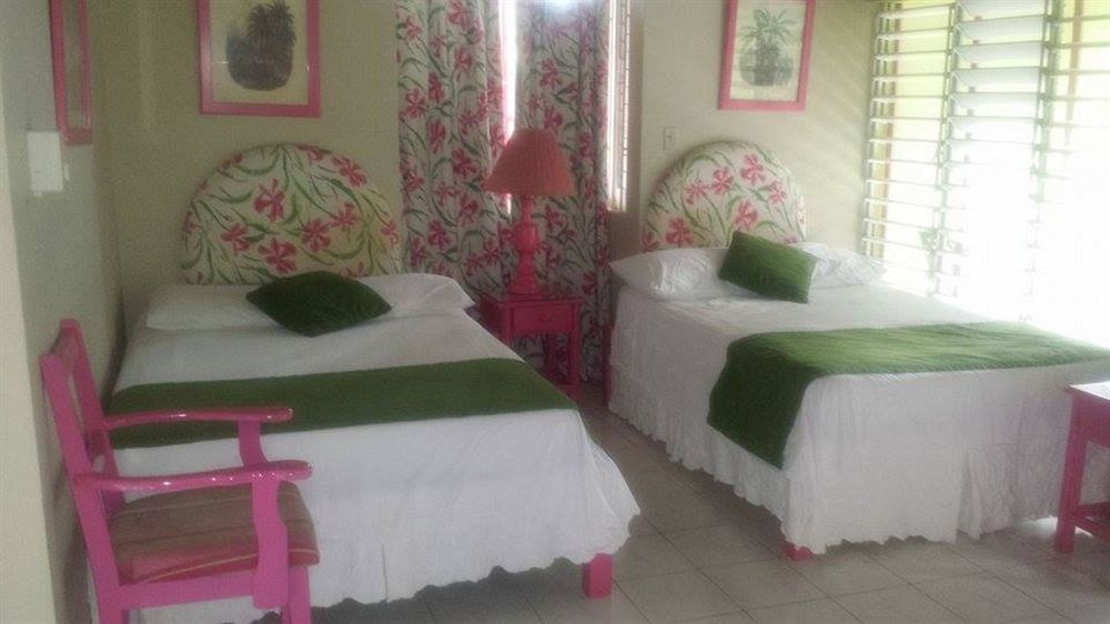 Oasis Hotel Negril