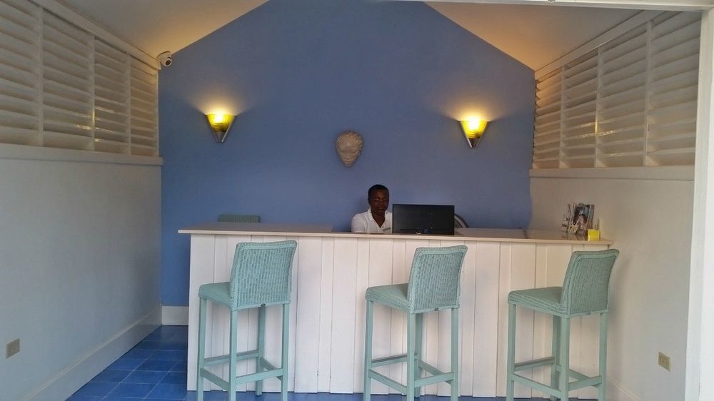 Idle Awhile Cliffs Hotel