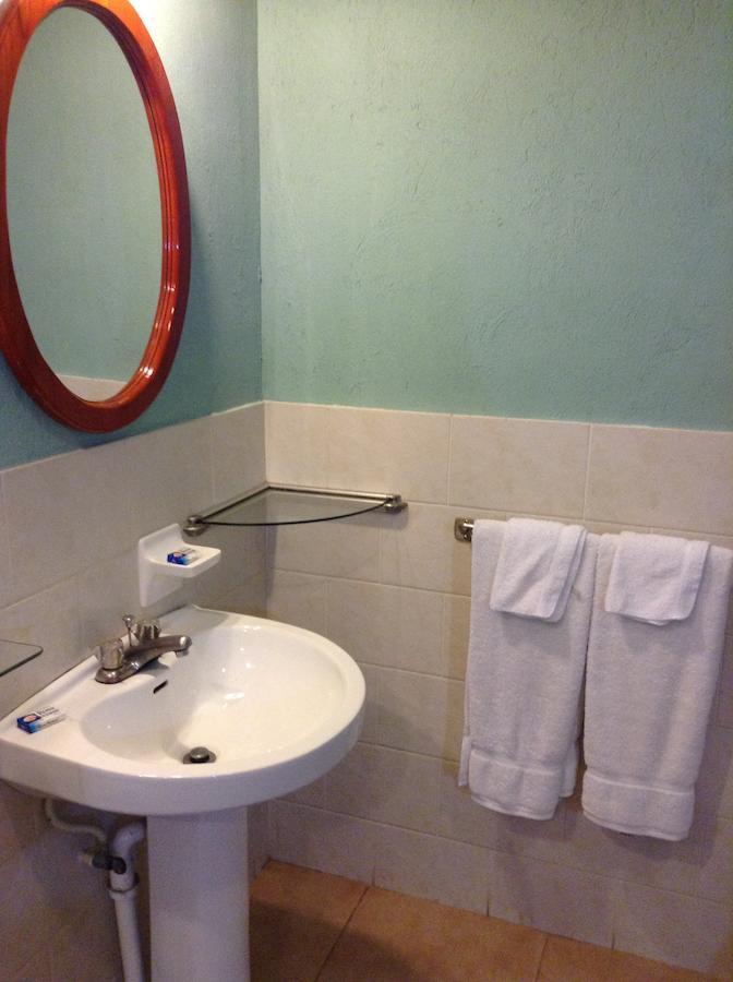 Kuyaba Hotel Negril