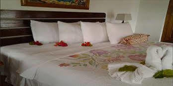 Hotel Coral Cove &