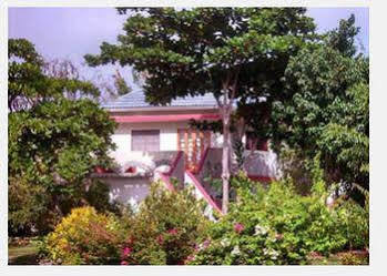 Coral Cove & Hotel