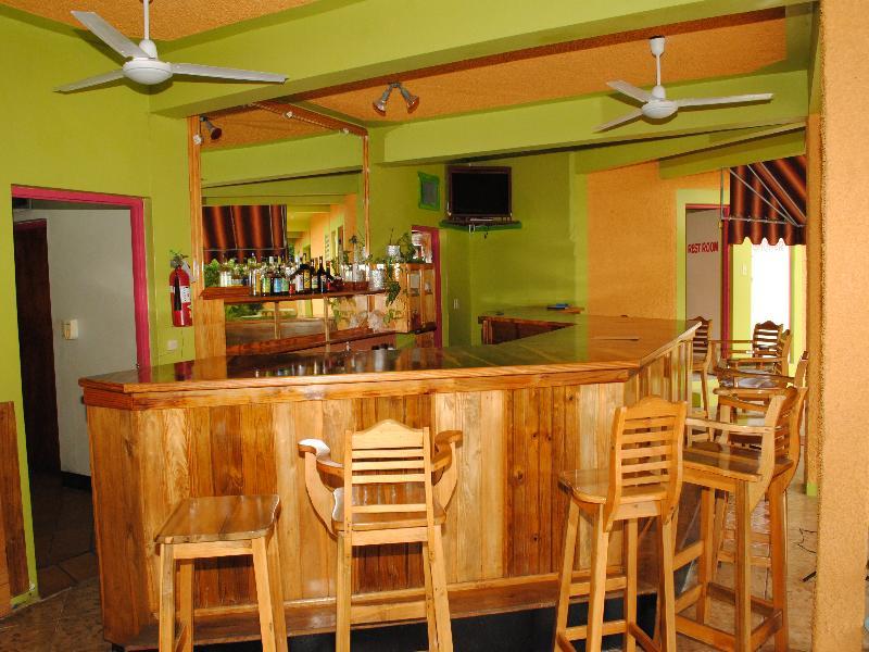 Oasis Hotel