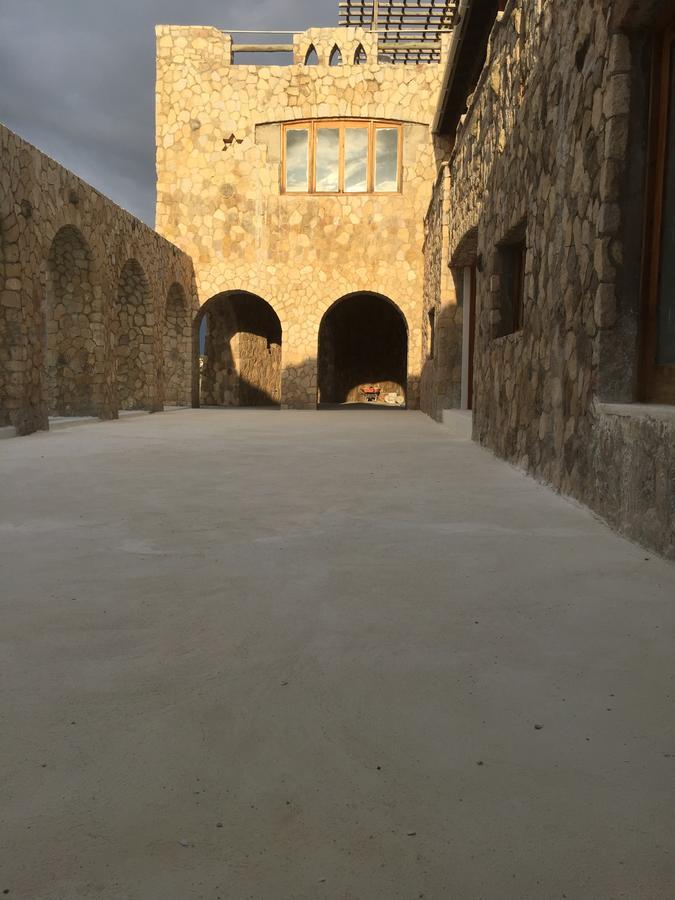 Pattoo Castle Holiday home Negril
