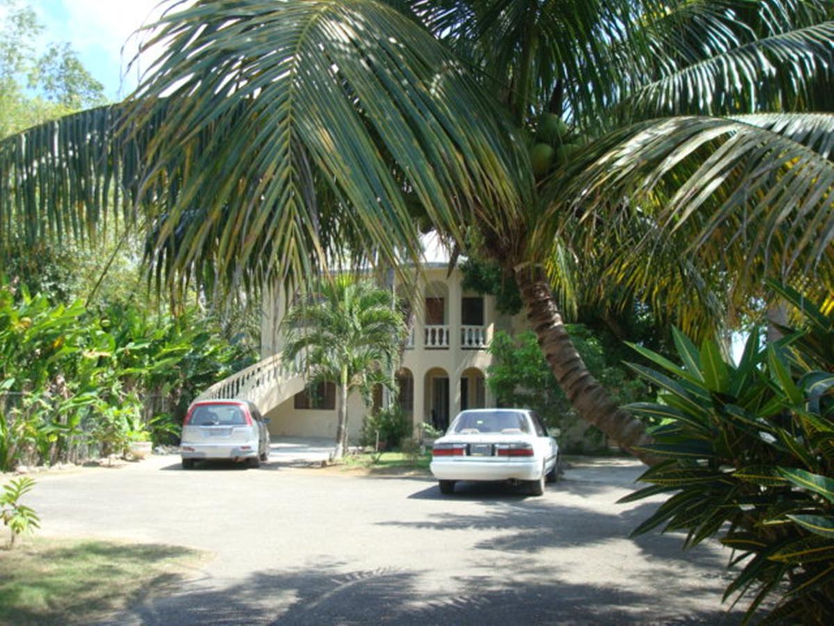 Ocean Wave Villa, 3*