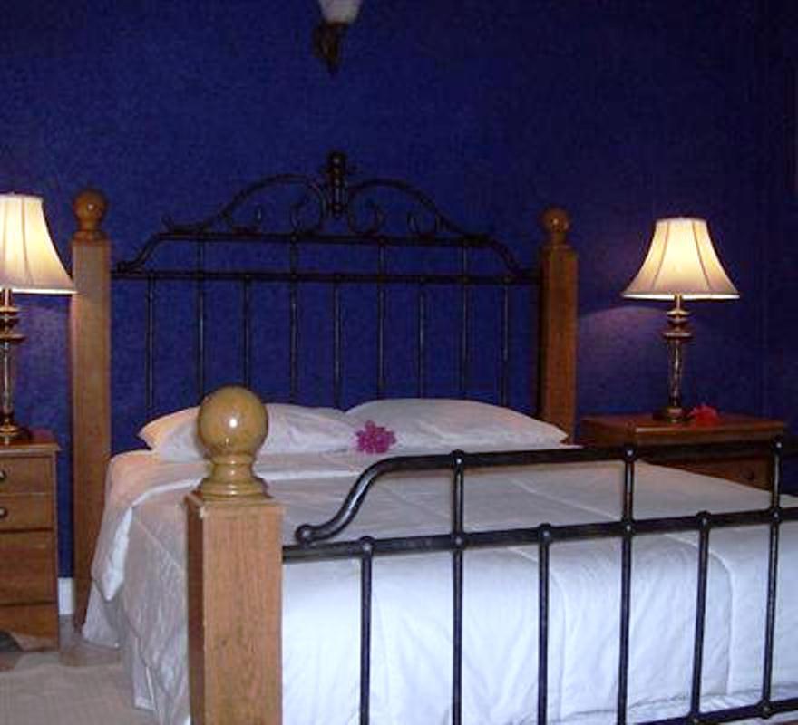 Bar-b-barn 2* Negril