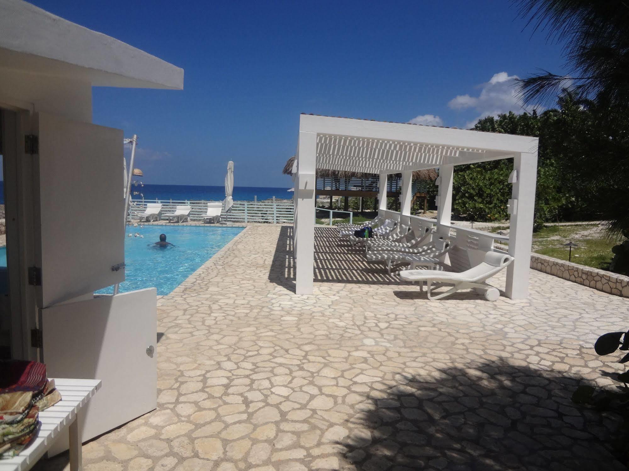 Hotel Idle Awhile Cliffs Negril