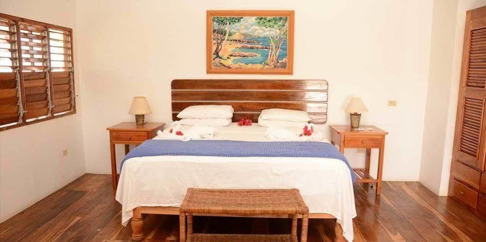 Coral Cove &