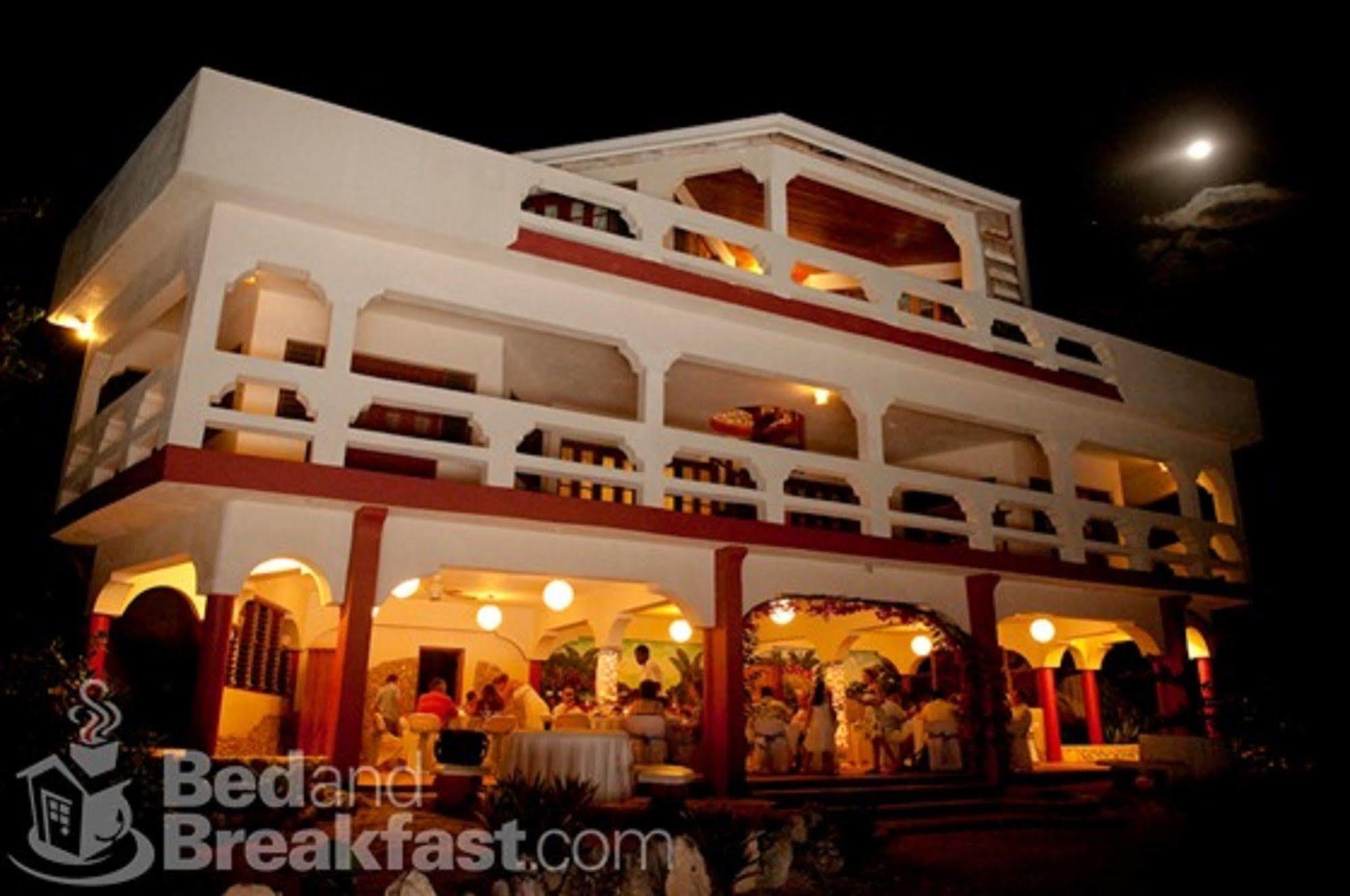 Coral Cove &
