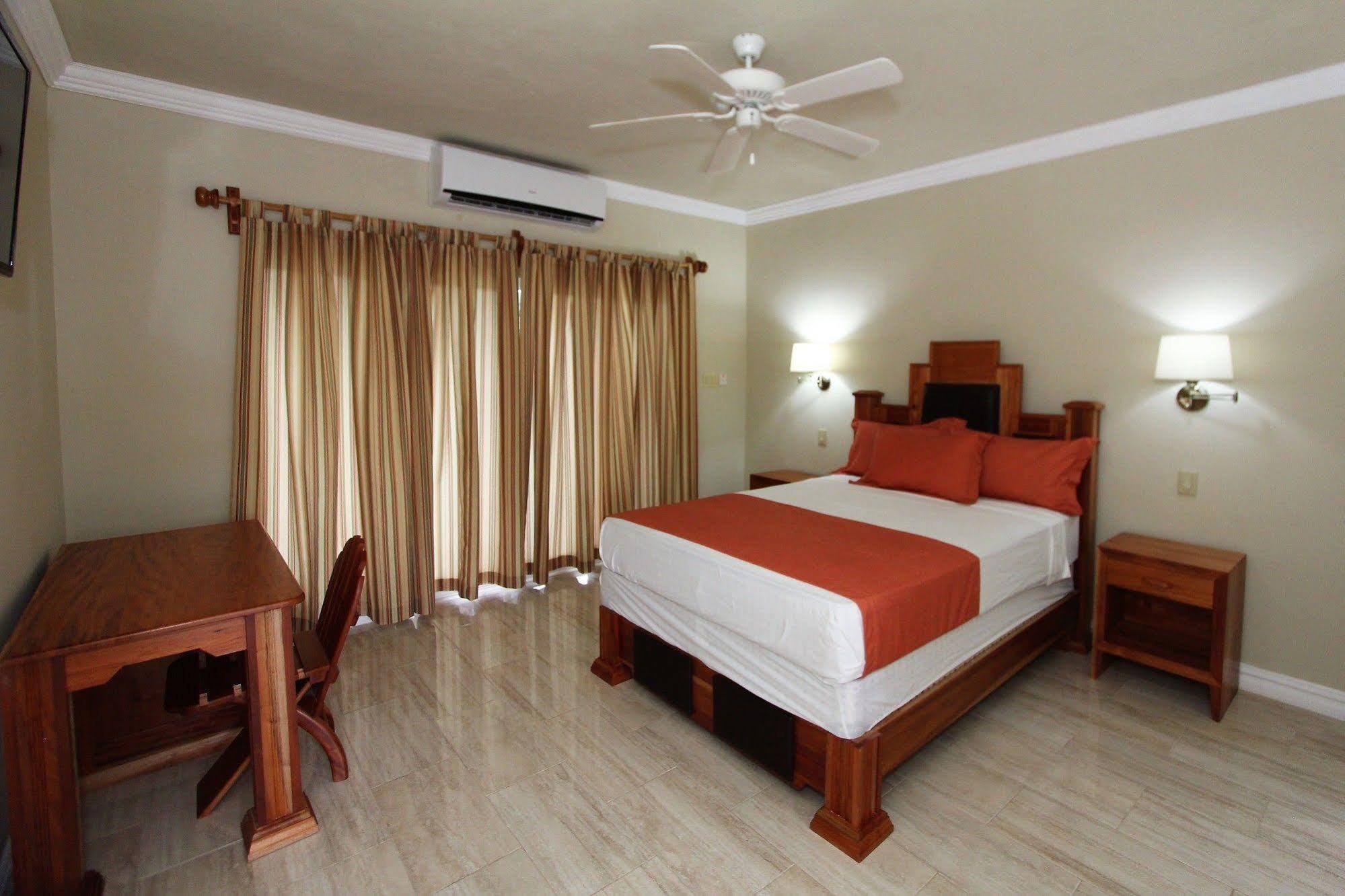 Oasis Negril