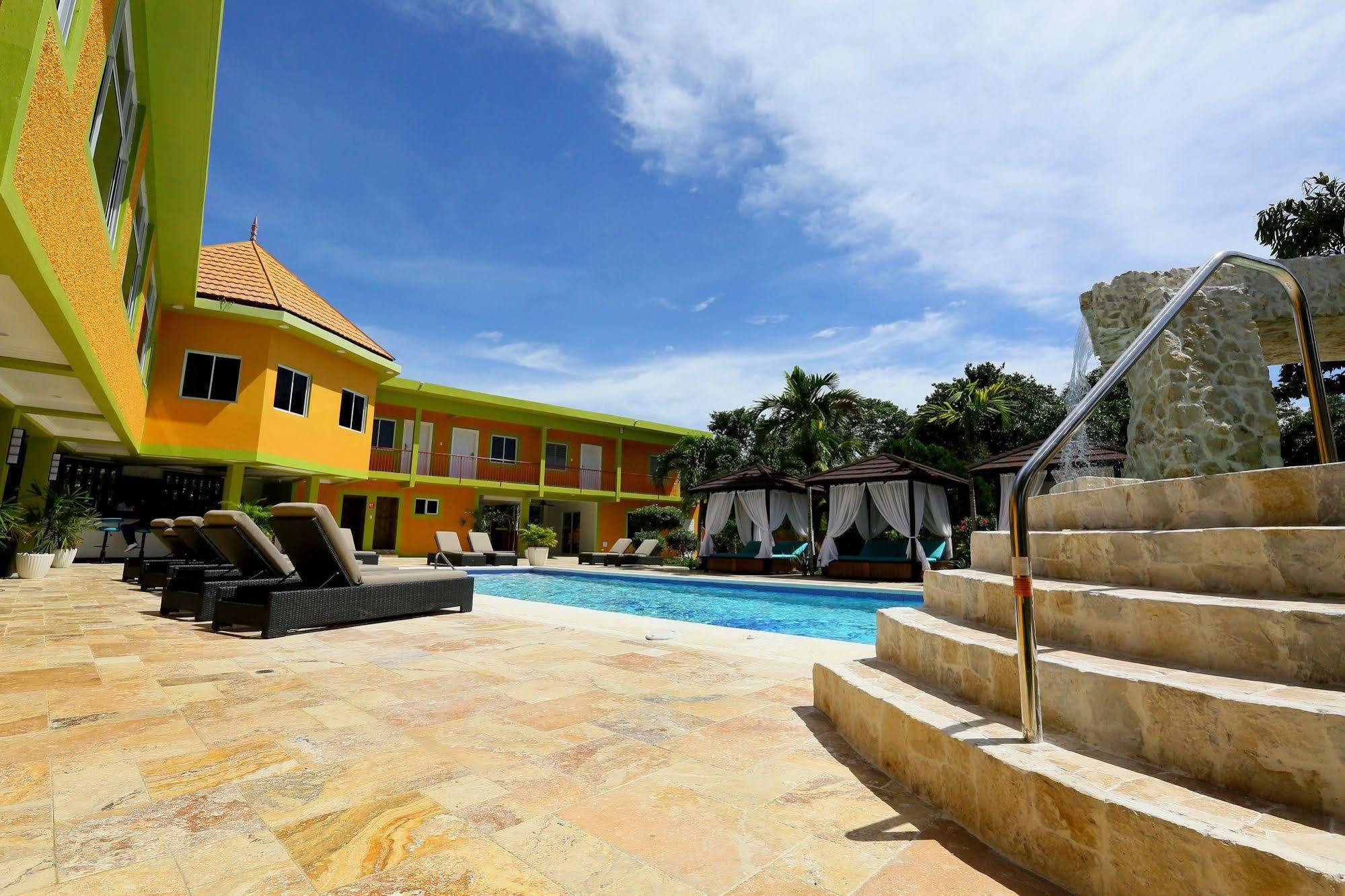 Oasis Hotel Negril