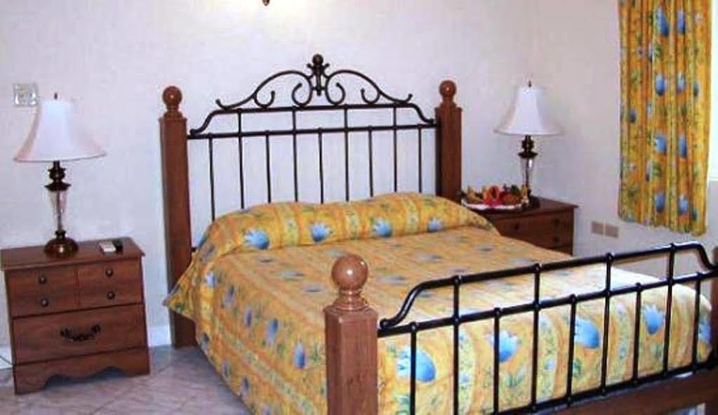 Bar-b-barn Hotel Negril