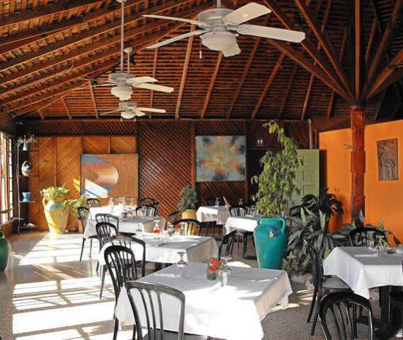 Hotel Bar-b-barn 2*