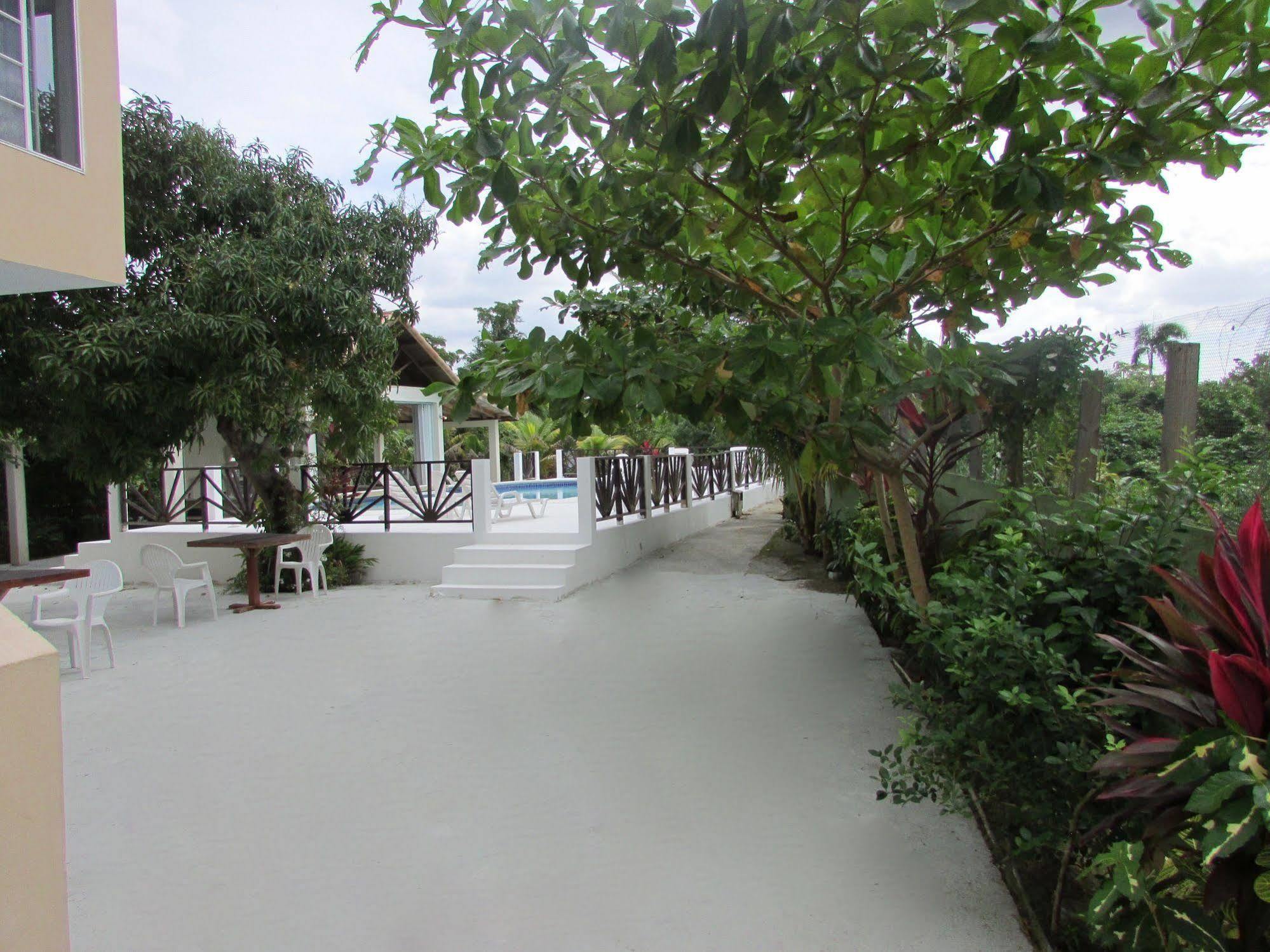 Aparthotel Ocean Wave Villa,