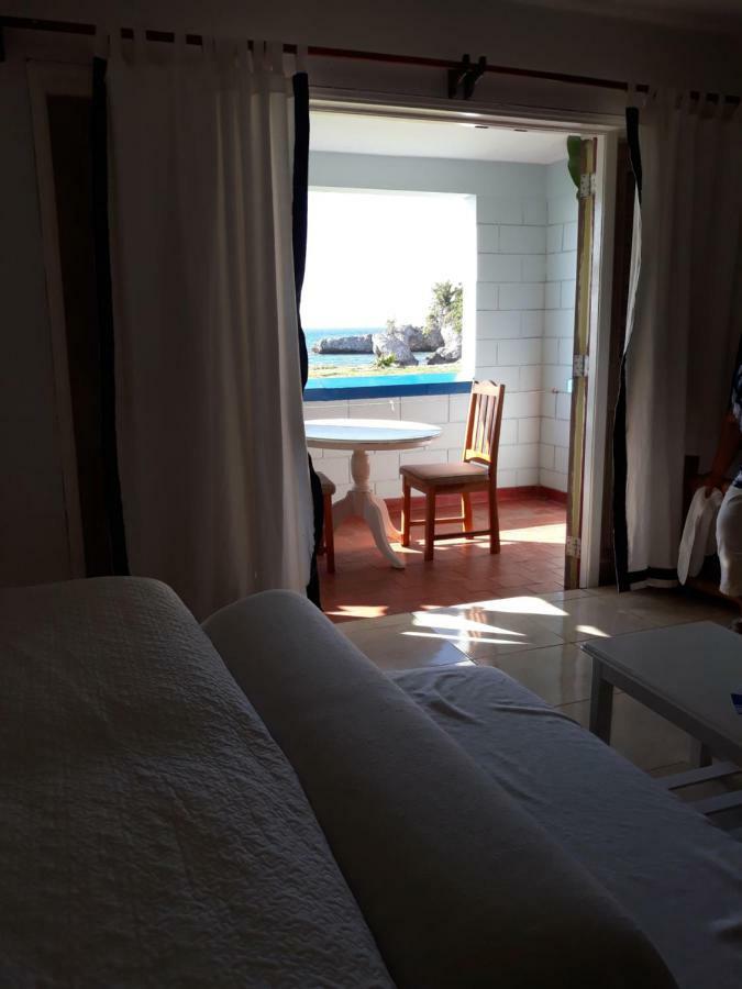 Apartment Point Village *