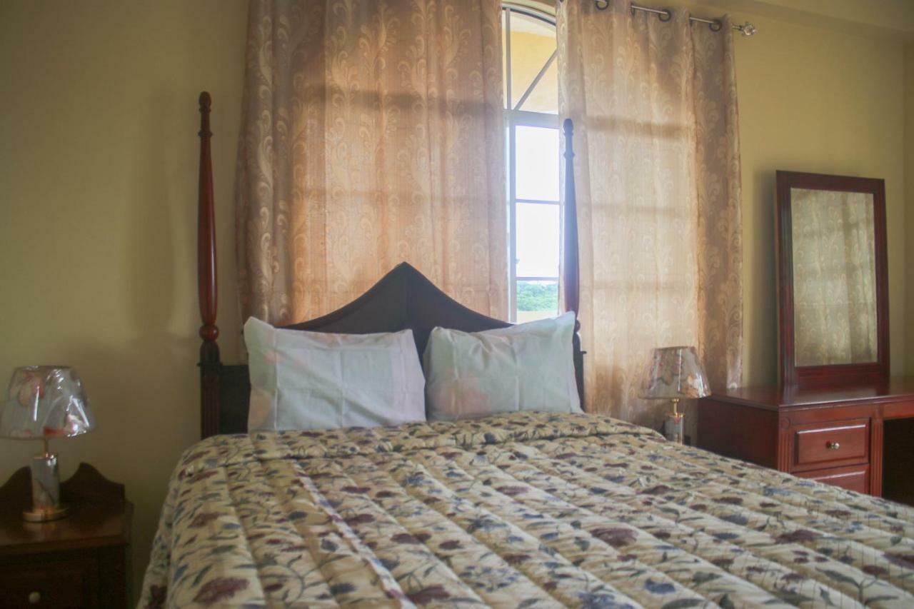 Solet's Paradise Guest house Negril