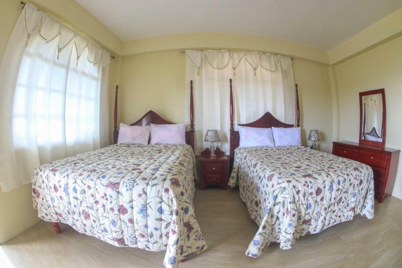 Solet's Paradise Guest house Negril