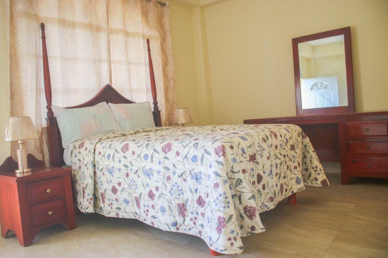Solet's Paradise Guest house Negril
