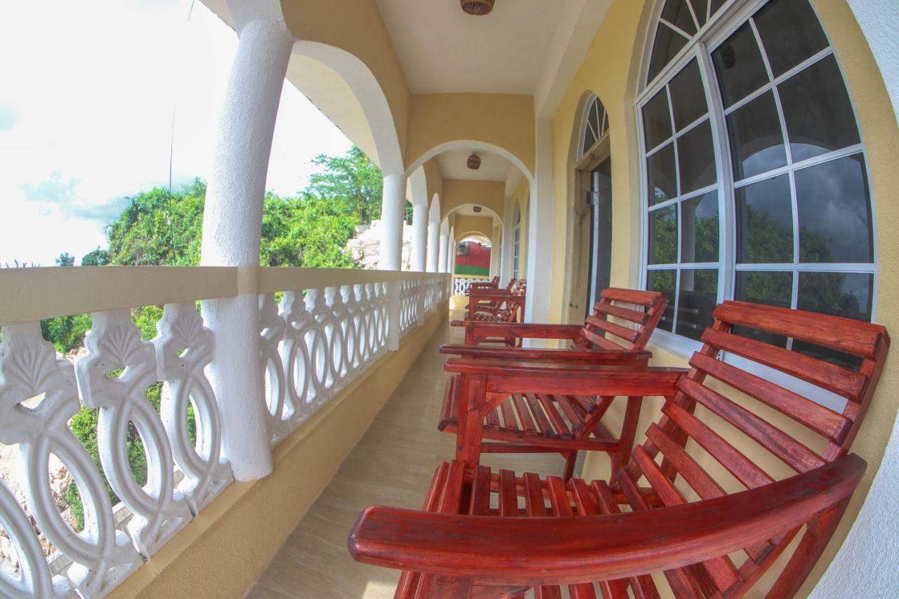 Solet's Paradise Guest house Negril
