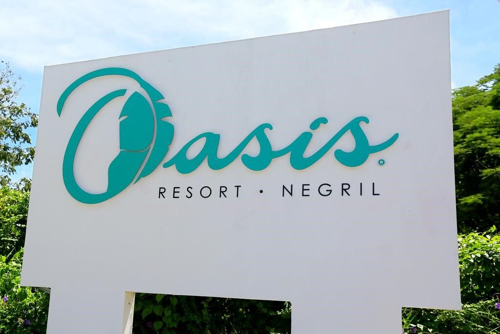 Hotel Oasis