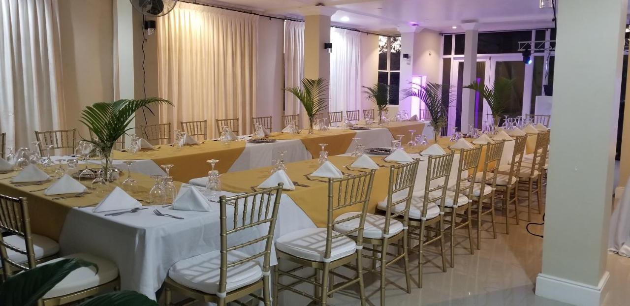 Oasis Negril