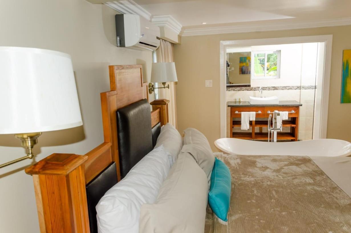 Hotel Oasis Negril