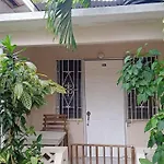 T&T - Tatty And Tony Guesthouse