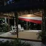 Comfy Stay In Jamaica -Enjoy 7 Miles Of White Sand Beach! Villa
