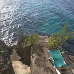 Seacret Studios - Cozy Jamaican Retreat Apts