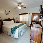 Rayon Hotel