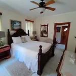 Rayon Hotel