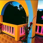 Coral Cove Cottage