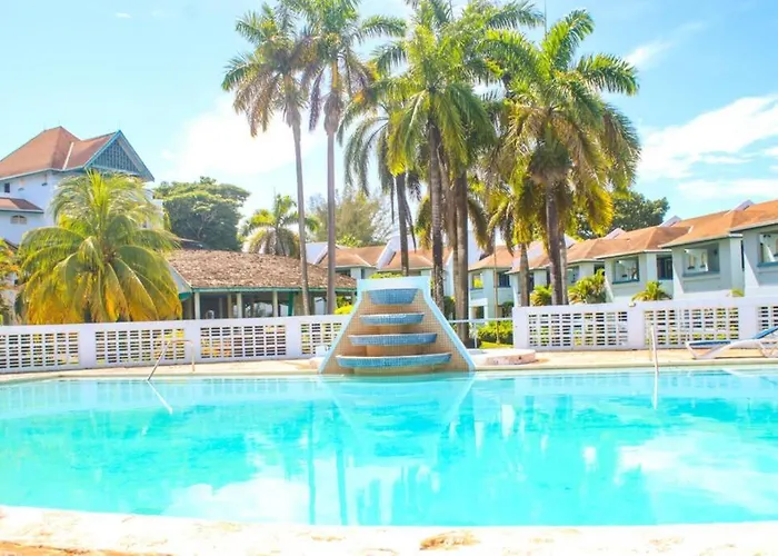 Lazy Dayz @ Point Village Resort