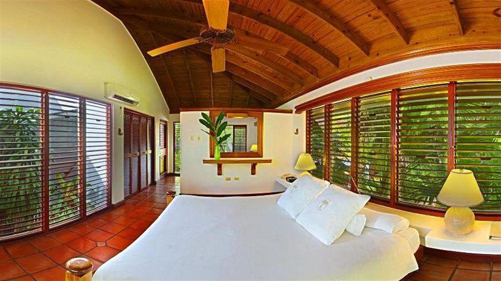 Couples Swept Away (adults Only) Resort 5*