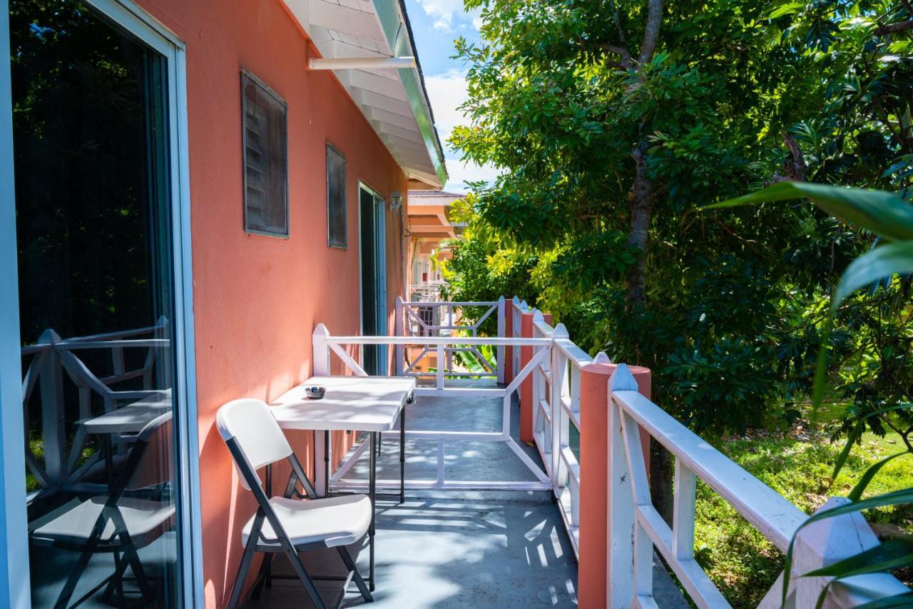 Shields 3* Negril