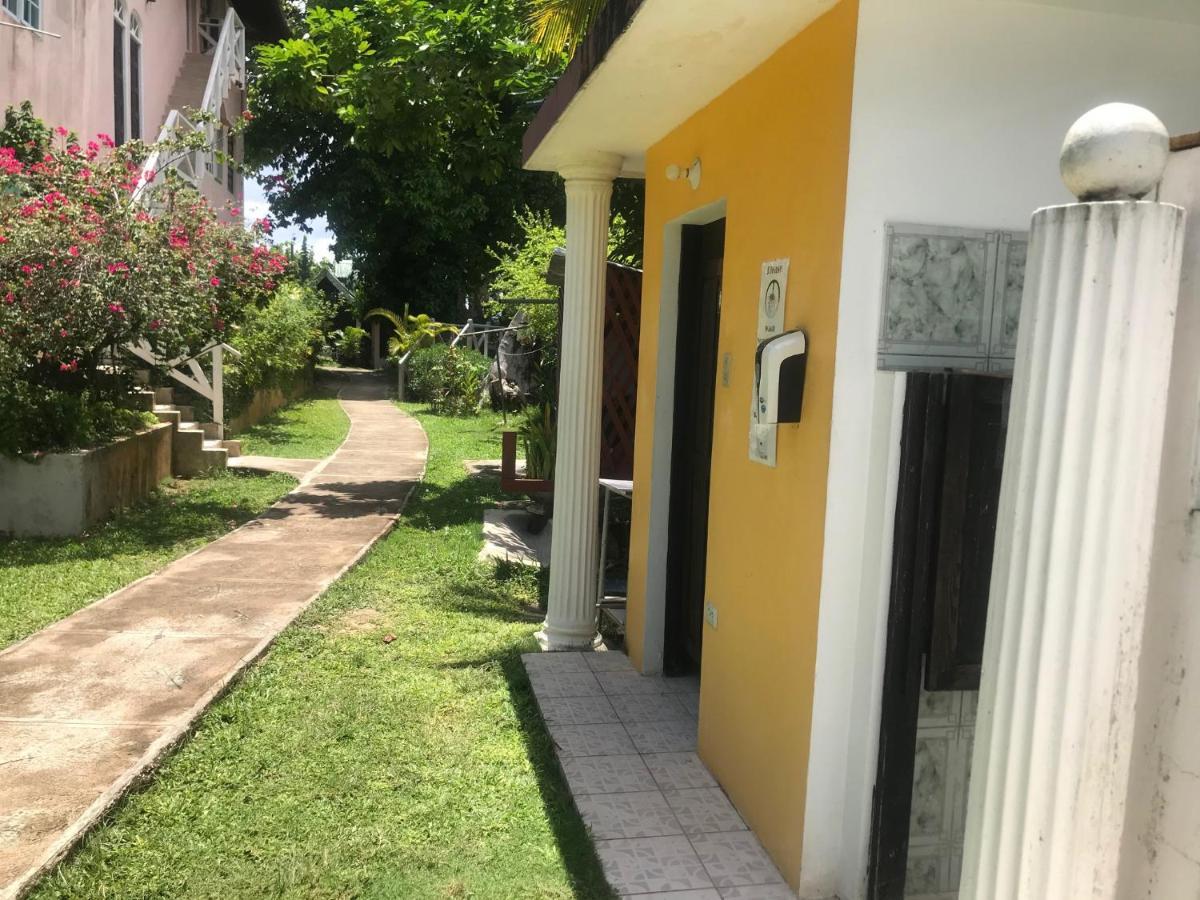Hotel Secret At Firefly Negril
