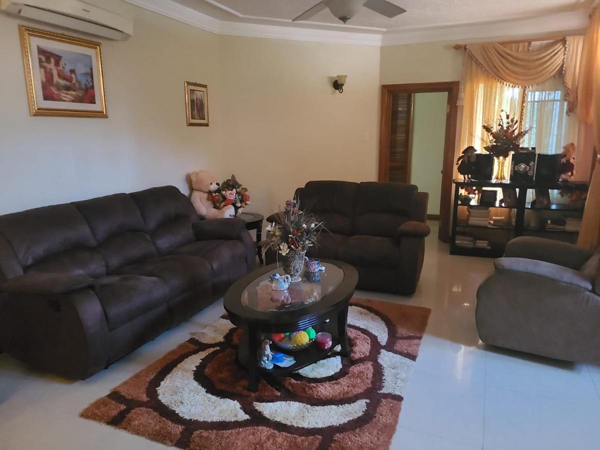 Lot 4 Heights Holiday home Negril