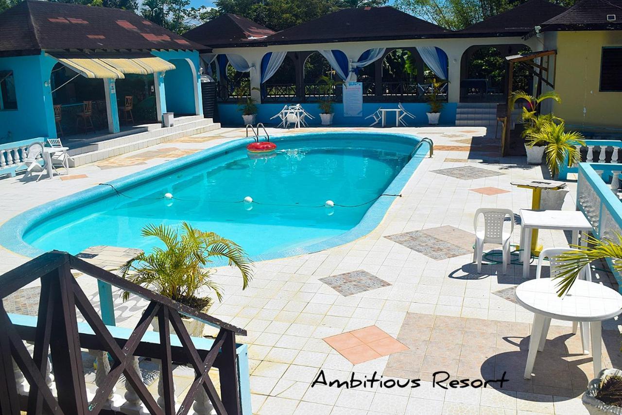 Ambitious Resort Hotel 2*