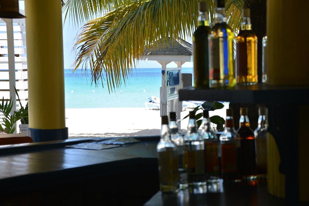 Merrils Lll Hotel Negril