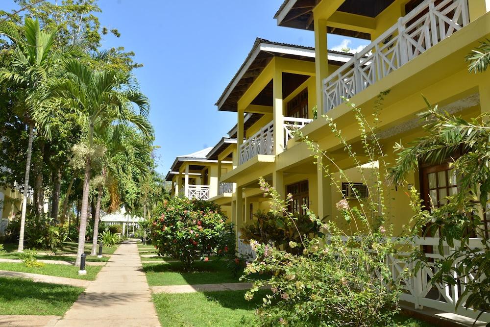 Merrils Lll Hotel Negril