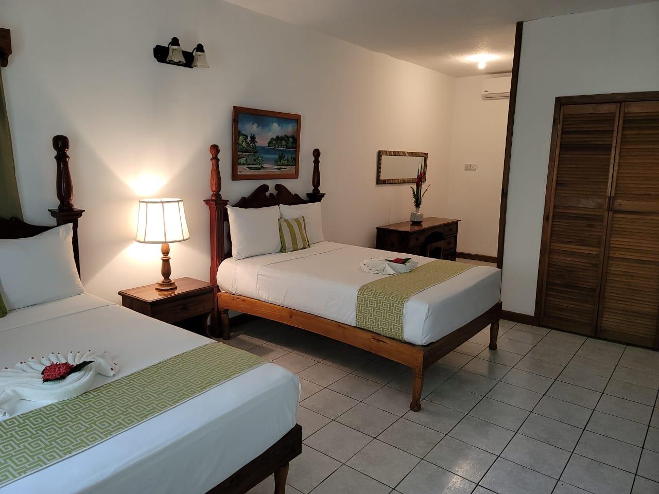Hotel Merrils Ii 3*