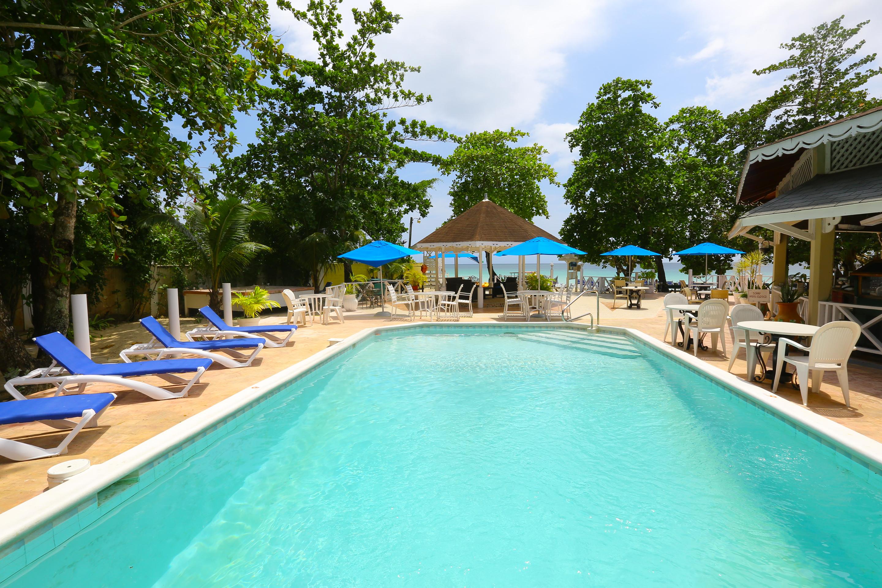Merrils Ii Hotel 3*