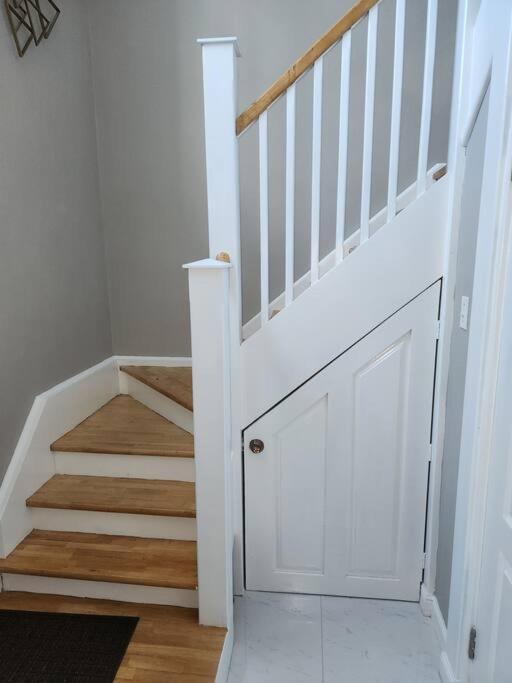 Modern Luxury 2-bedroom 2.5-bathroom Townhouse Holiday home *
