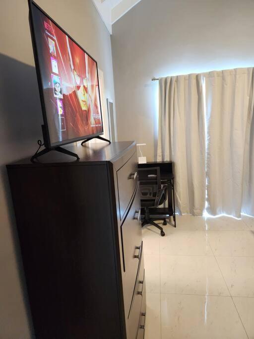Modern Luxury 2-bedroom 2.5-bathroom Townhouse