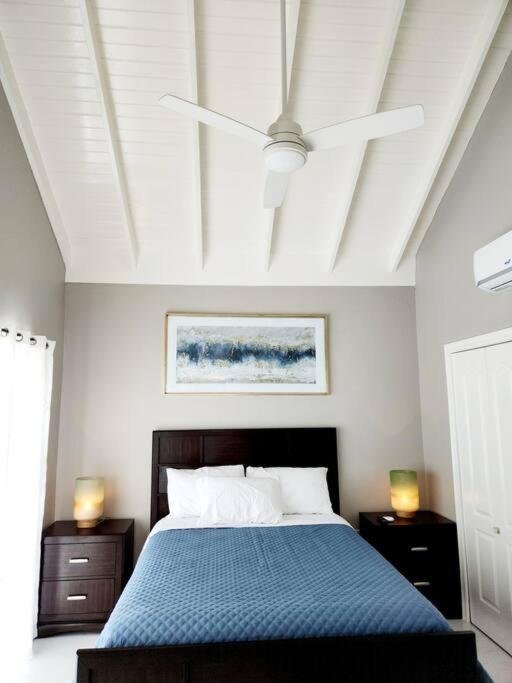 Modern Luxury 2-bedroom 2.5-bathroom Townhouse Holiday home *